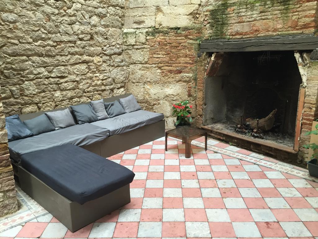 B&B Le Chat Qui Dort Montricoux Exteriér fotografie