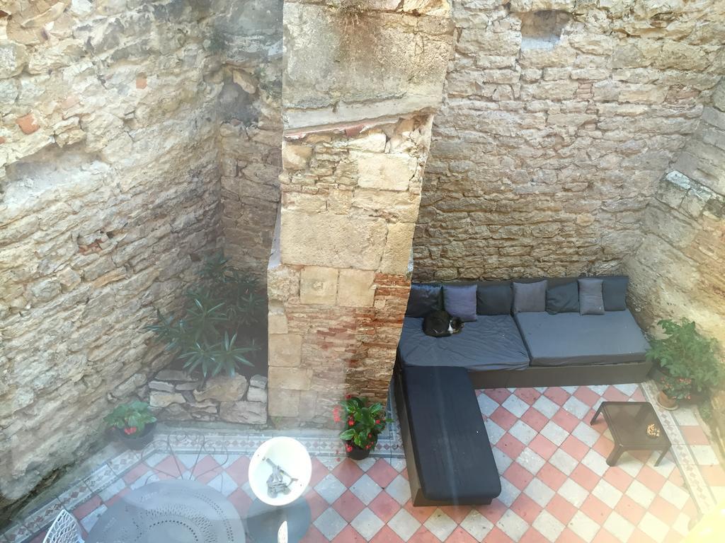B&B Le Chat Qui Dort Montricoux Exteriér fotografie